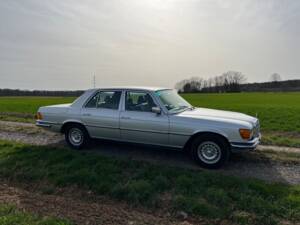 Image 6/17 de Mercedes-Benz 280 SE (1977)
