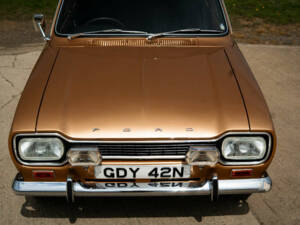 Bild 38/42 von Ford Escort 1300 (1975)