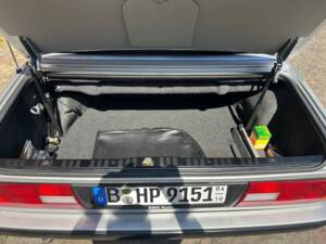 Image 19/29 of BMW 318i (1991)