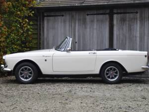 Image 3/42 de Sunbeam Tiger Mk I (1966)