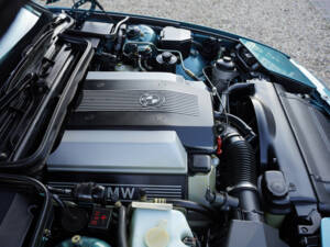 Image 12/50 of BMW 850Ci (1994)