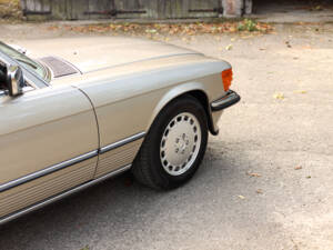 Image 52/54 of Mercedes-Benz 300 SL (1985)