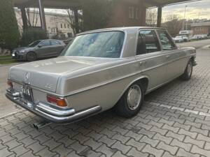 Bild 3/4 von Mercedes-Benz 280 SE (1972)