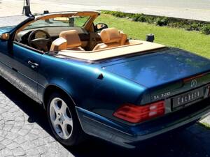 Image 4/19 de Mercedes-Benz SL 320 (2000)