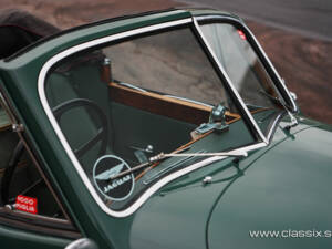 Image 11/23 of Jaguar XK 120 DHC (1954)