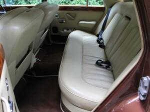 Bild 15/20 von Rolls-Royce Silver Shadow II (1980)