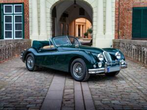 Image 1/29 de Jaguar XK 140 DHC (1955)