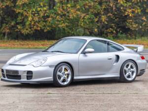 Image 4/25 of Porsche 911 GT2 (2001)