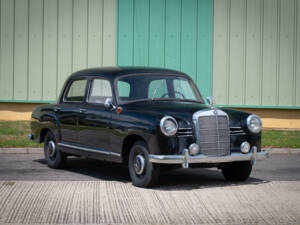 Image 7/30 of Mercedes-Benz 180 (1955)