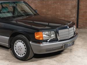 Bild 10/50 von Mercedes-Benz 500 SEL (1988)