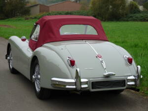 Image 20/20 of Jaguar XK 140 OTS (1955)