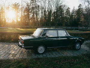 Image 30/78 de Alfa Romeo 1750 Berlina (1970)