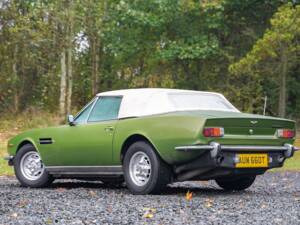 Image 3/50 of Aston Martin V8 Volante (1979)