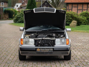 Image 6/59 of Mercedes-Benz 220 TE (1993)