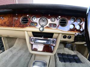 Bild 40/50 von Bentley Corniche I (1975)