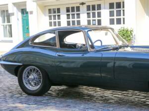 Bild 26/50 von Jaguar E-Type 4.2 (1965)