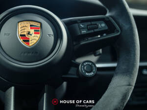 Image 37/50 de Porsche 911 Carrera 4S &quot;Belgian Legend Edition&quot; (2020)