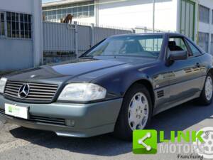 Afbeelding 4/10 van Mercedes-Benz SL 280 (1994)