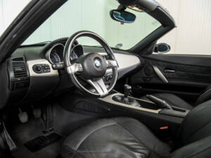 Image 11/50 de BMW Z4 2.2i (2005)