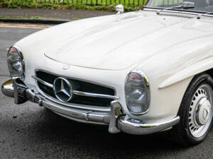 Image 7/29 of Mercedes-Benz 300 SL (1999)