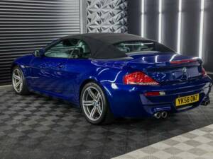 Bild 18/50 von BMW M6 (2008)