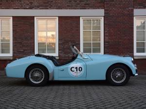 Image 4/42 of Triumph TR 3A (1960)