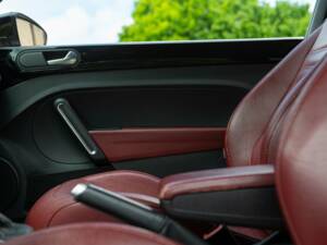 Image 39/50 of Volkswagen New Beetle 2.0 (2012)
