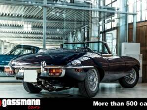 Immagine 7/15 di Jaguar E-Type 4.2 (1970)