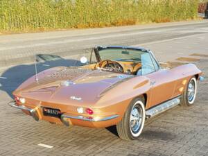 Image 23/24 of Chevrolet Corvette Sting Ray Convertible (1964)