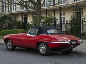 Image 9/25 de Jaguar Type E 4.2 (1965)