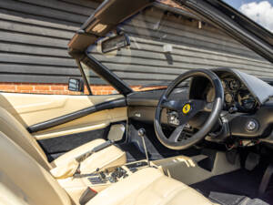 Image 31/80 of Ferrari 308 GTSi Quattrovalvole (1985)