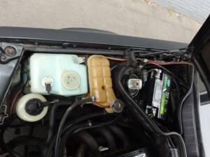 Immagine 77/98 di Mercedes-Benz 190 E 2.3-16 (1985)