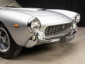 Image 5/22 of Ferrari 250 GT&#x2F;L Lusso (1963)