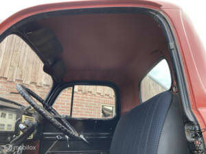 Image 26/31 of Ford F-1 (1949)