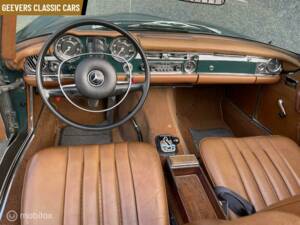 Image 18/45 of Mercedes-Benz 280 SL (1970)