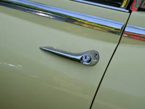 Bild 17/39 von Jaguar E-Type (2+2) (1970)
