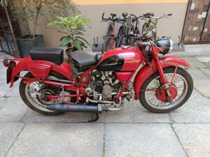 Image 22/46 of Moto Guzzi DUMMY (1955)