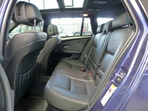 Image 33/39 of ALPINA B5 S (2007)