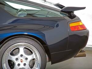 Imagen 14/20 de Porsche 928 GT (1991)