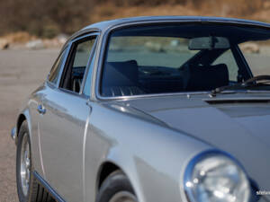 Bild 21/38 von Porsche 911 2.4 T (1973)