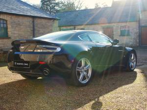 Image 4/11 de Aston Martin V8 Vantage (2009)