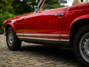 Image 18/54 de Mercedes-Benz 280 SL (1968)