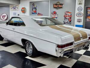 Image 5/20 of Chevrolet Impala SS Sport Coupe (1966)