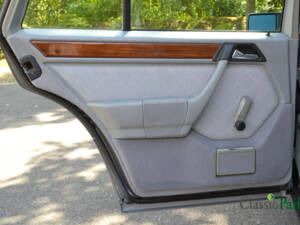 Bild 17/44 von Mercedes-Benz E 280 T (1994)