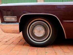 Bild 76/200 von Cadillac Coupe DeVille (1968)
