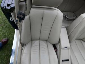 Image 47/50 of Mercedes-Benz SL 500 (1995)