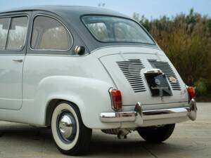 Image 22/50 of FIAT 600 D Multipla (1963)