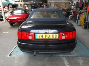 Bild 47/47 von Audi Cabriolet 2.0 E (1995)