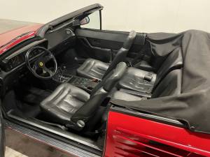Image 20/22 of Ferrari Mondial 3.2 (1987)