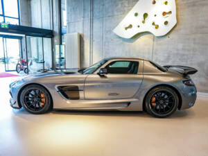 Immagine 5/37 di Mercedes-Benz SLS AMG Black Series (2014)